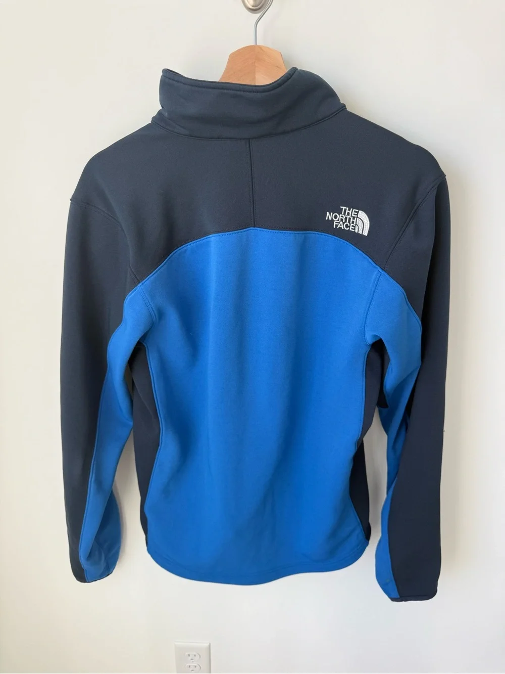 The North Face Men’s Blue and Black Fleece Jacket | S